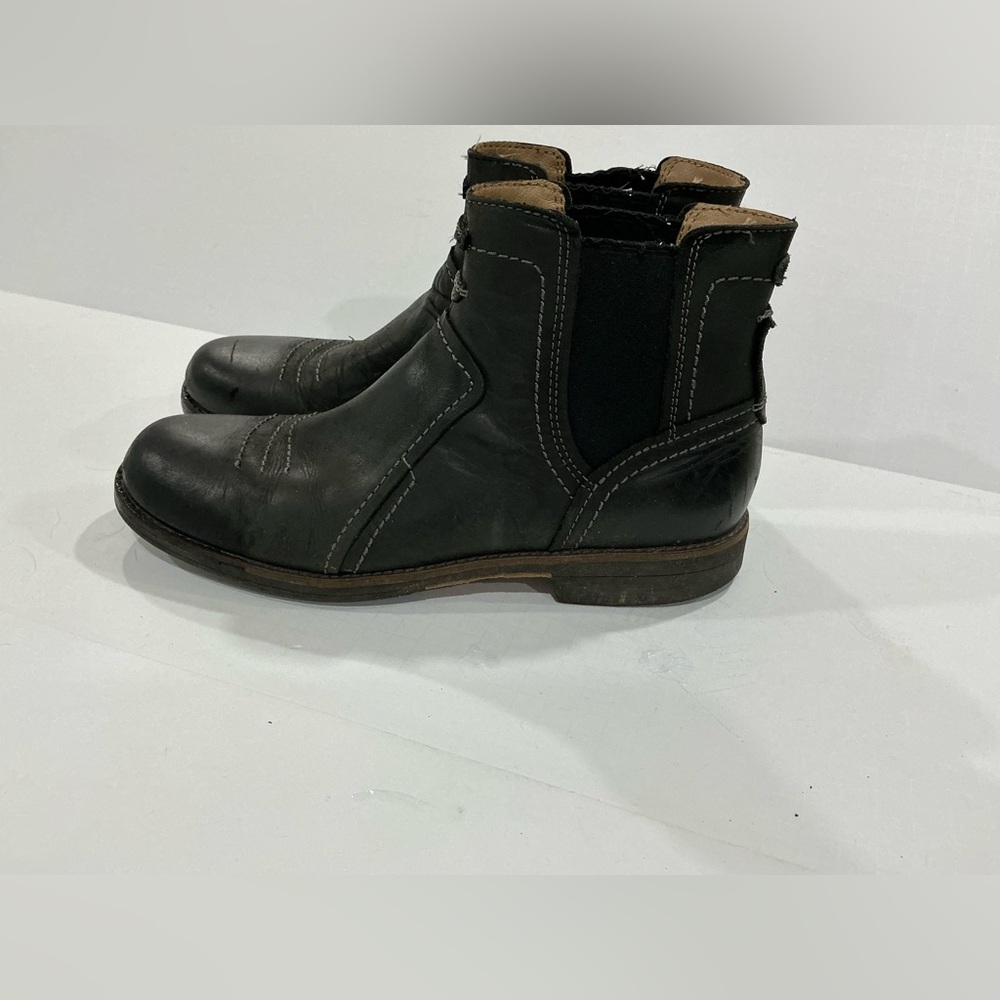 Clarks Dark Leather Men's Boots
